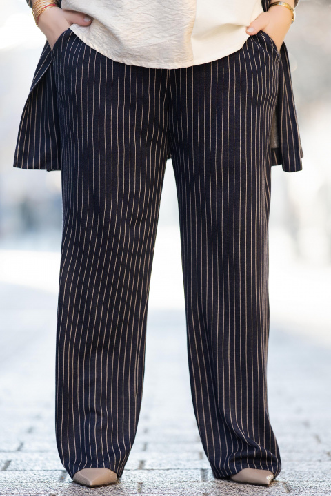 Макси панталон от памук в тъмносиньо райе със свободна кройка