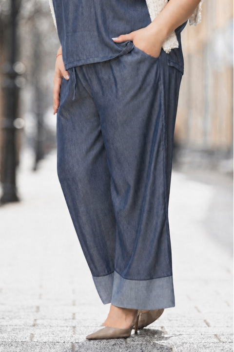 МАКСИ панталон от тънка тъмносиня материя с широк крачол и ластик в талията