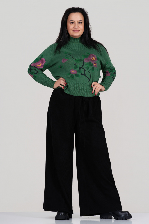 МАКСИ панталон в черно от плътна релефна материя