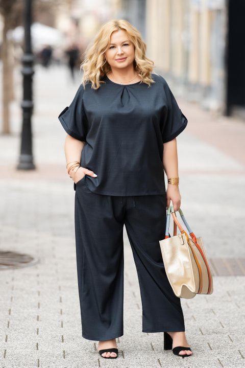 Макси панталон в черно с широк крачол и еластична талия с връзки