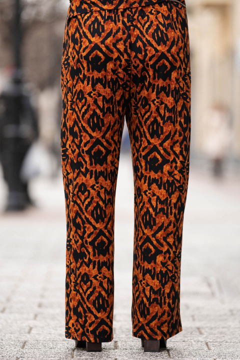 Макси панталон в цвят керемида с черен етно принт