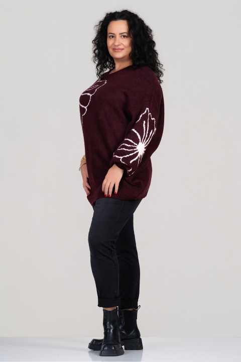 Макси плетен пуловер в цвят патладжан с бял флорален мотив