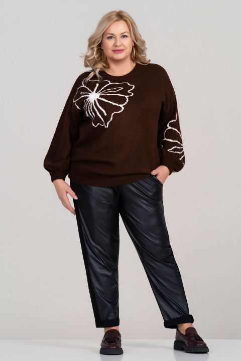 Макси плетен пуловер в кафяво с бял флорален мотив