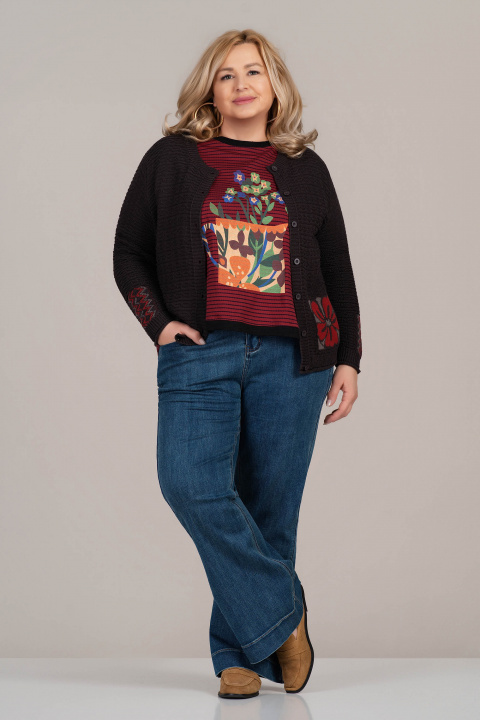 МАКСИ плетена жилетка в кафяво с флорален мотив и геометрични акценти