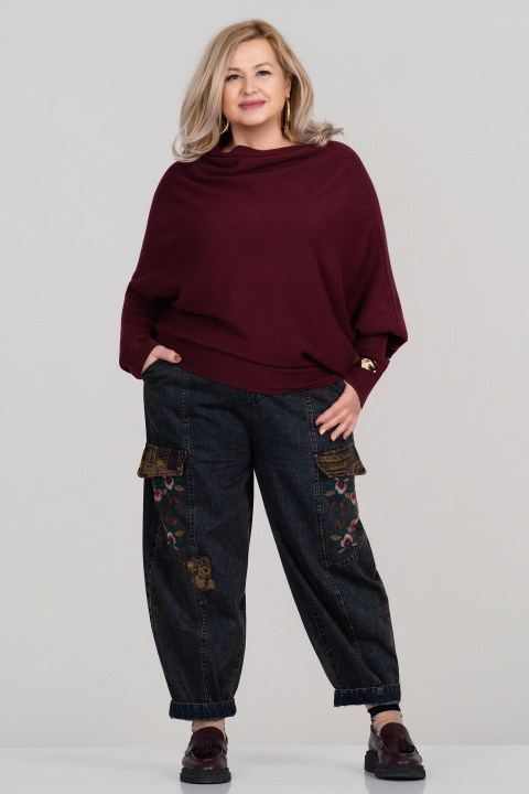 Макси пуловер от фино плетиво в бордо с ефектна яка и свободна кройка