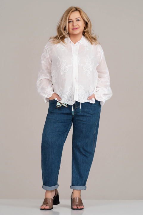 Макси риза от памук в бяло с бродерия и ластик на ръкава