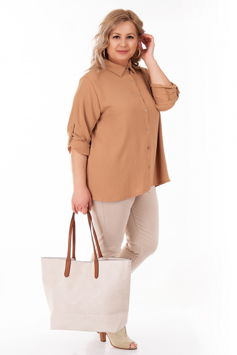 МАКСИ риза в светлокафяво с изрязан гръб със златист синджир