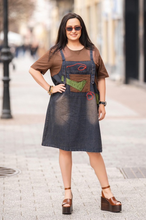 Макси рокля от памук в кафяво с деним ефект и декоративни апликации