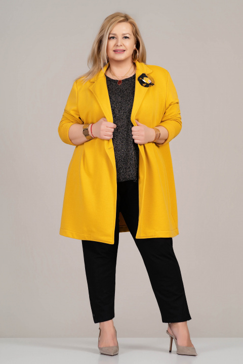 МАКСИ сако в жълто с издължена кройка и декорирано цвете на ревера