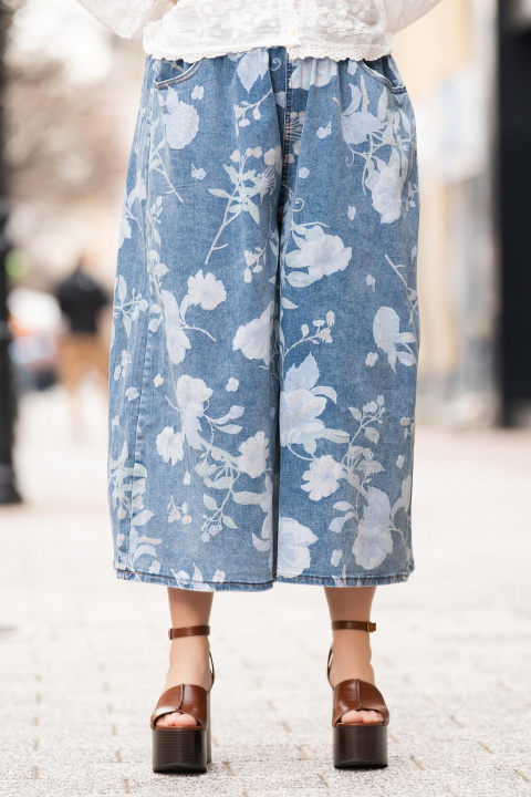 МАКСИ светлосини дънки 