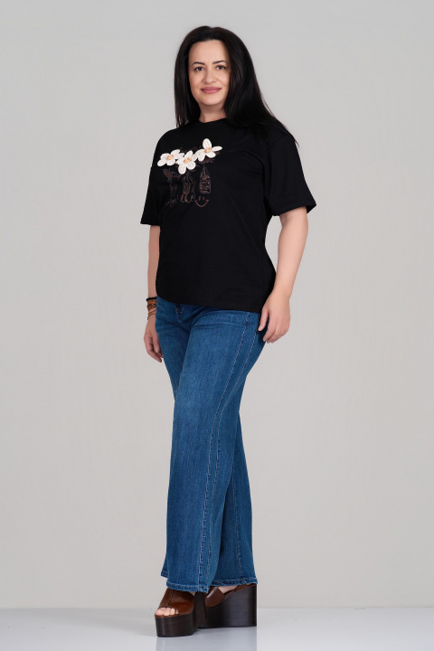 Макси тениска от памук в черно с щампа, надпис и флорална 3Д бродерия