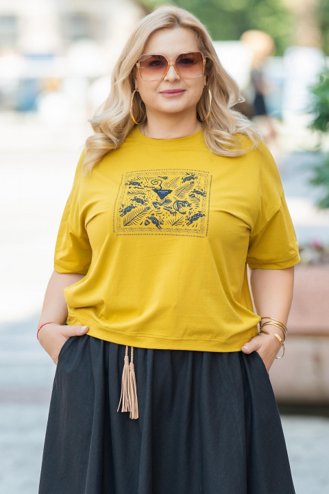 МАКСИ тениска в цвят горчица с графична щампа