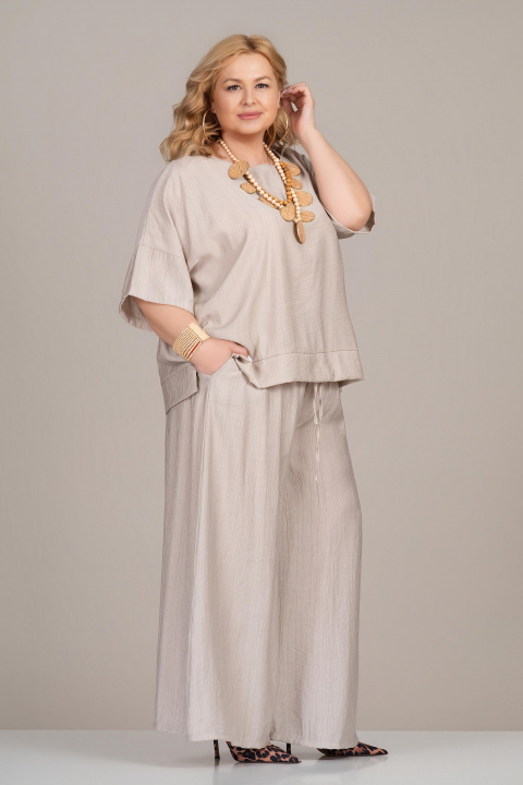 Макси туника от вискоза в бежово със свободна кройка и обло деколте