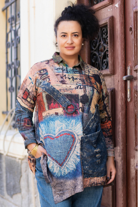 МАКСИ туника с асиметричен силует с ефект деним и принт сърце