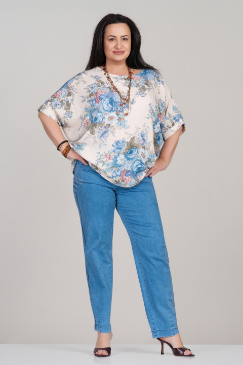 Макси туника в бежово със светлосин флорален принт и свободна кройка