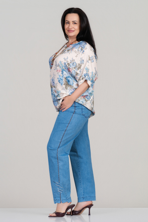 Макси туника в бежово със светлосин флорален принт и свободна кройка