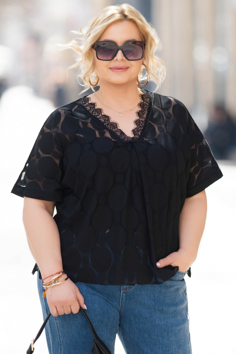 Макси туника в черно с дантела, мрежести детайли и свободна кройка