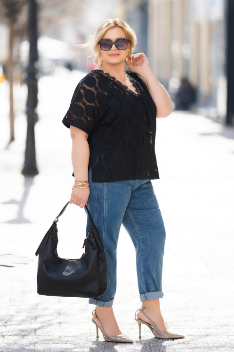 Макси туника в черно с дантела, мрежести детайли и свободна кройка