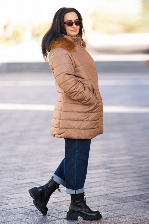 МАКСИ яке в кафяво със сваляща се качулка и пух