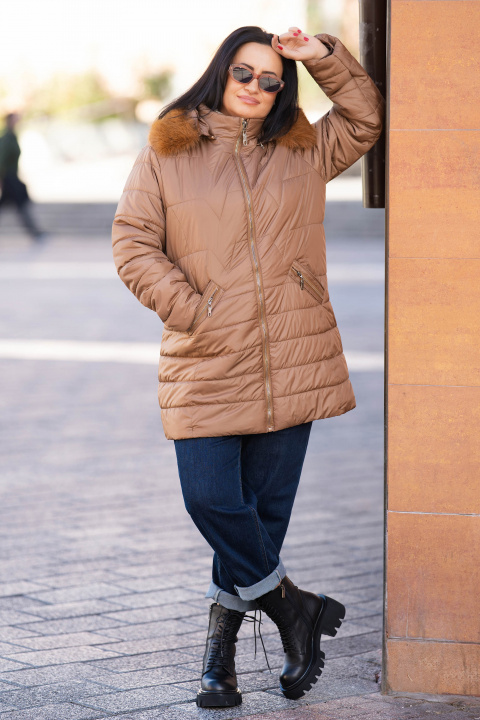 МАКСИ яке в кафяво със сваляща се качулка и пух