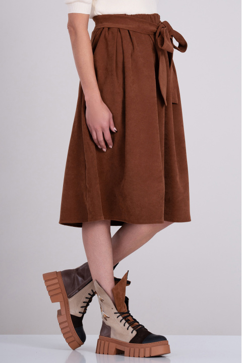 Миди кадифена пола в кафяво с ластик и колан в талията