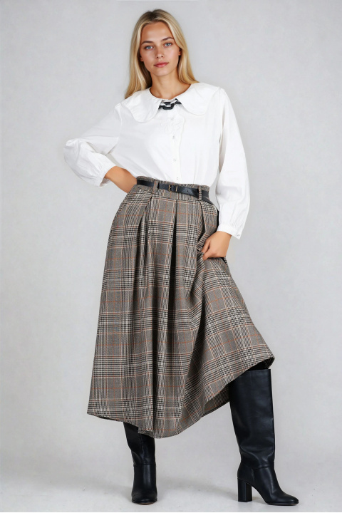 Миди карирана пола в сиво с черен колан