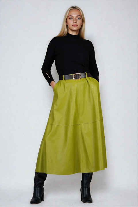 Миди кожена пола в зелено с колан