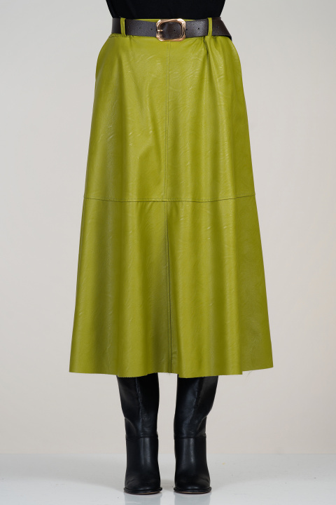 Миди кожена пола в зелено с колан