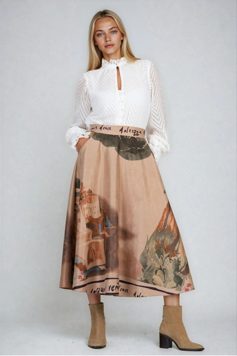 Модерна велурена пола в бежово с артистичен принт и ластик в талията