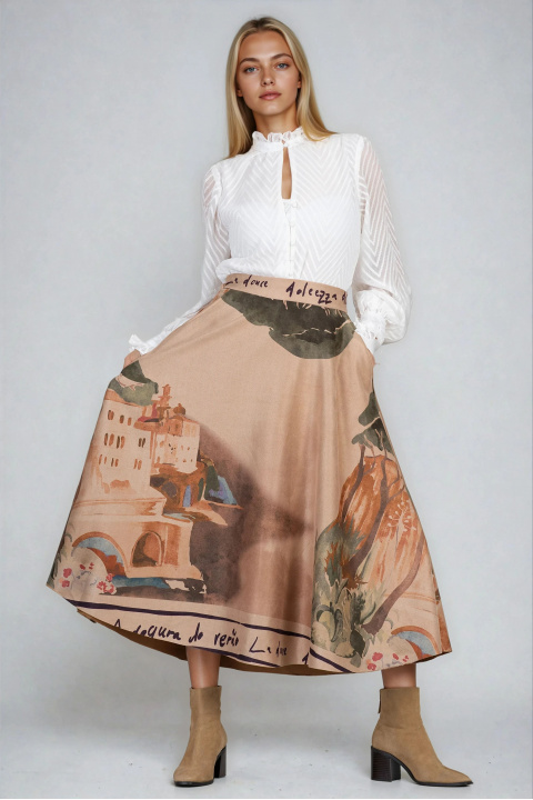 Модерна велурена пола в бежово с артистичен принт и ластик в талията