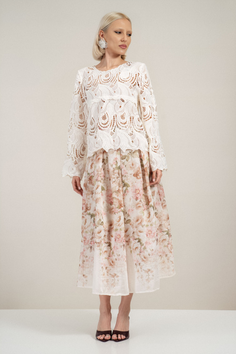 Пола от шифор в розово с флорален принт