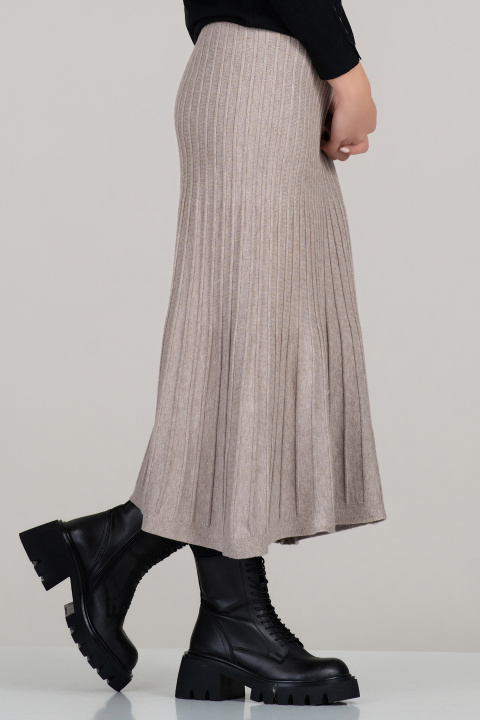 Пола в цвят визон от еластично фино плетиво с релефна текстура