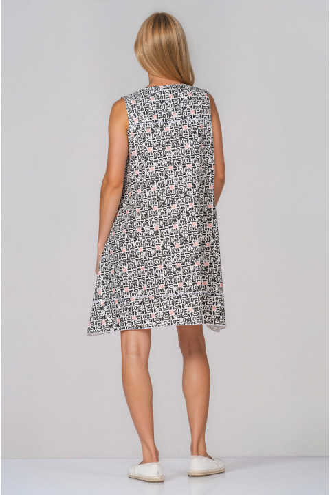 Права памучна рокля в бяло с черни надписи и розови сърца