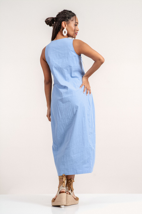 Рокля от памук и вискоза в синьо със свободна кройка и джобове