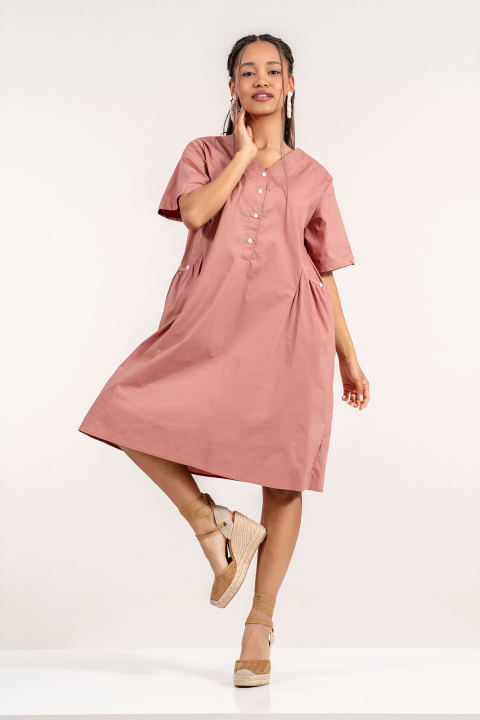 Рокля от памук в керемидено розово със свободна кройка
