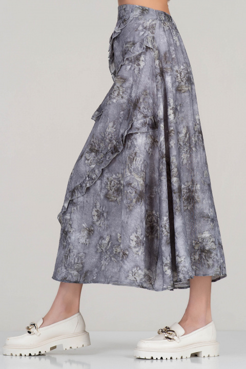 Сива миди пола с флорален принт и ефирни воали