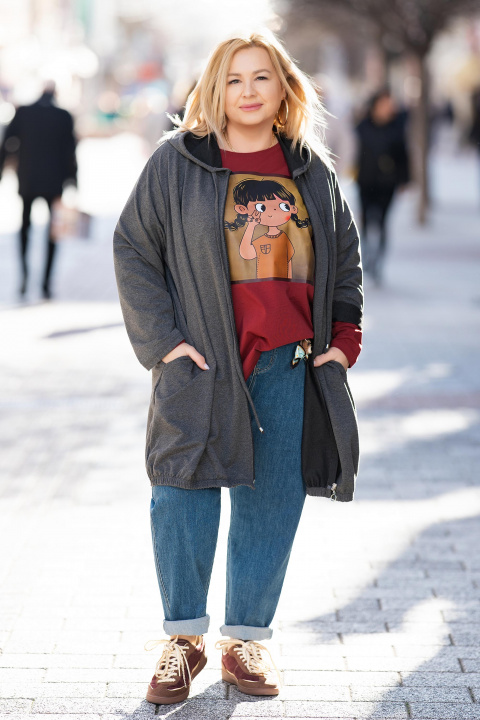 Макси суитшърт с цип в сиво с качулка и джобове