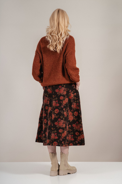 Ватирана дънкова пола в черно с флорален принт