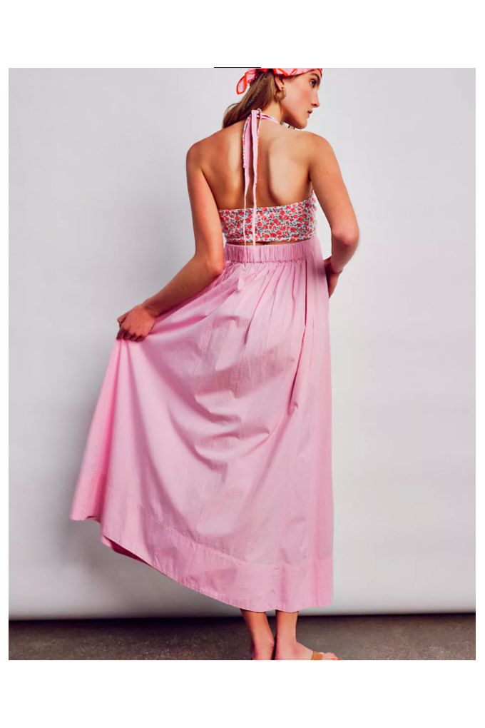 Дълга рокля от памук с гол гръб в розово