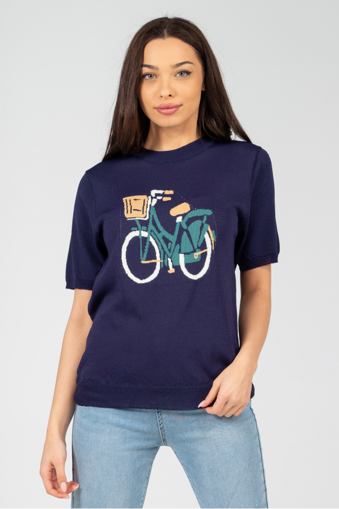 Дамска блуза в тъмносиньо с бродерия колело