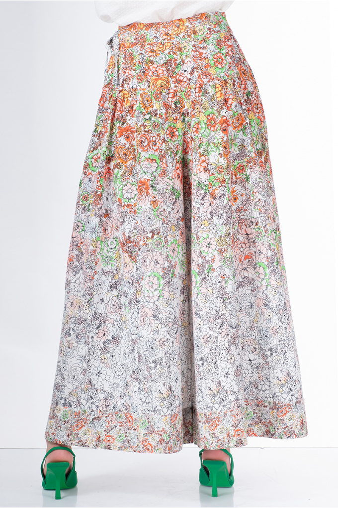 Дамски пола-панталон от памук с ситен флорален принт