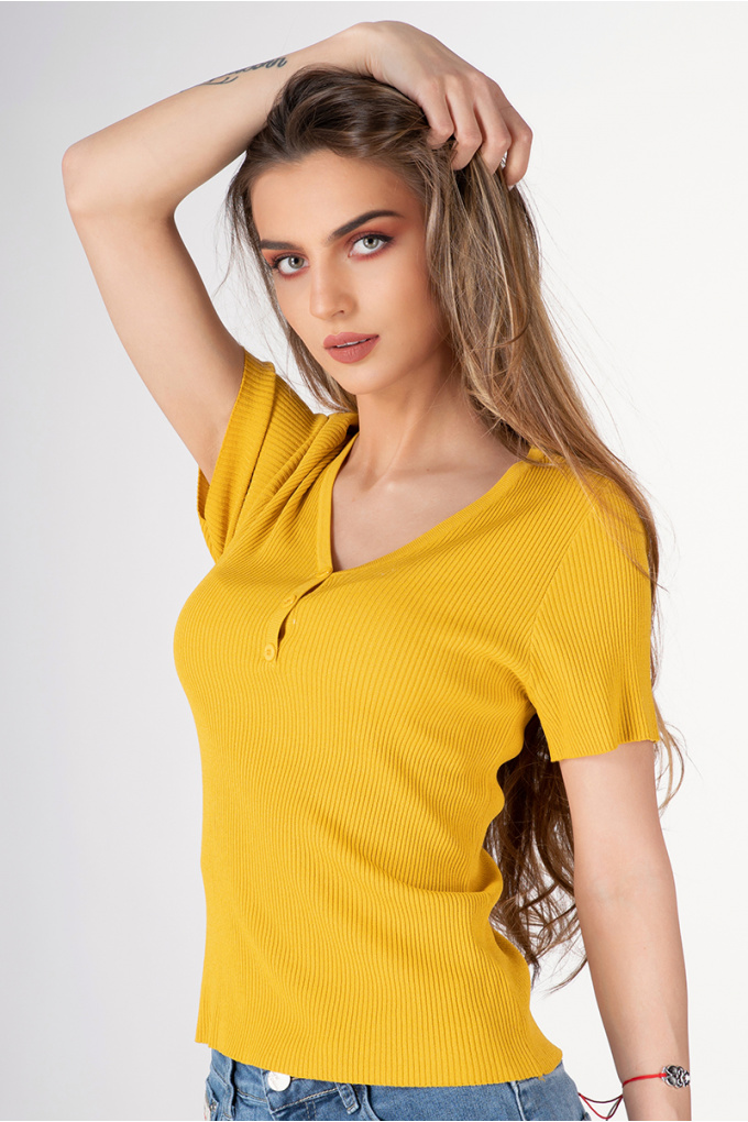 Дамска блуза рипс в жълто с копчета на деколтето