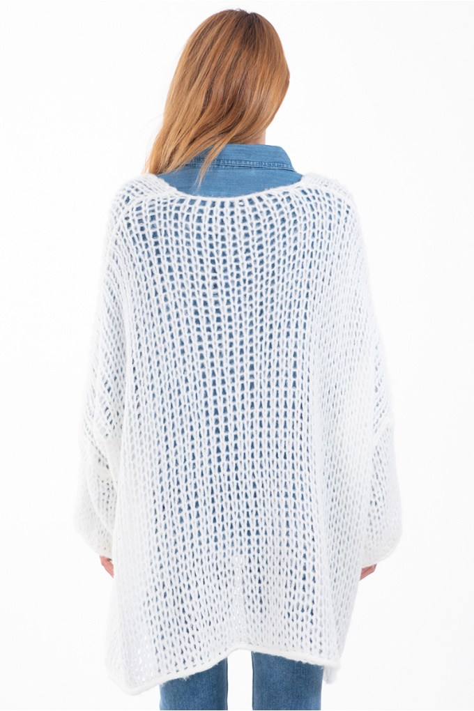 Дамски широк пуловер от грубо плетиво в бяло
