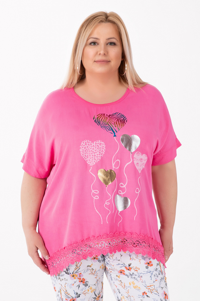 МАКСИ блуза в розово с щампа балони сърца и кант дантела