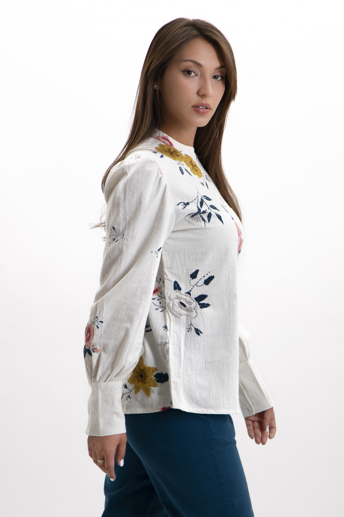 Дамска блуза от памук в светлосиво с бродирани цветя
