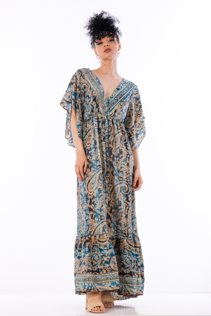 Дълга рокля от коприна в петролено синьо с модерен бежов етно принт