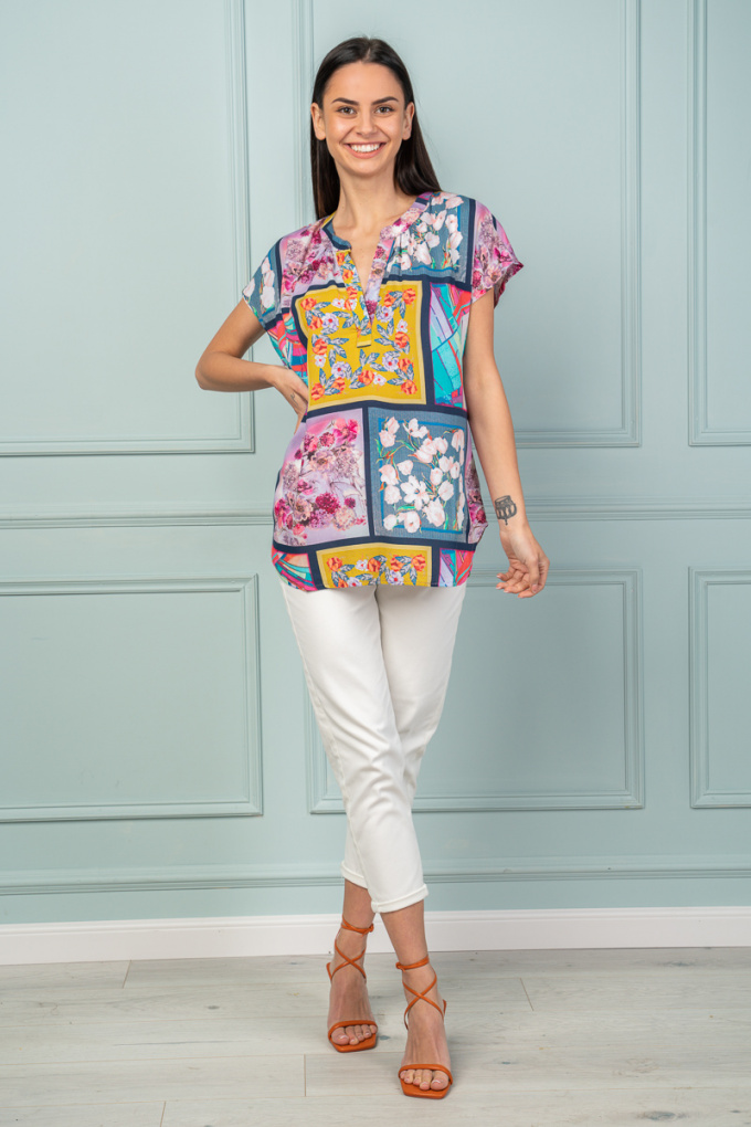Дамска блуза от модал с цветен флорален принт