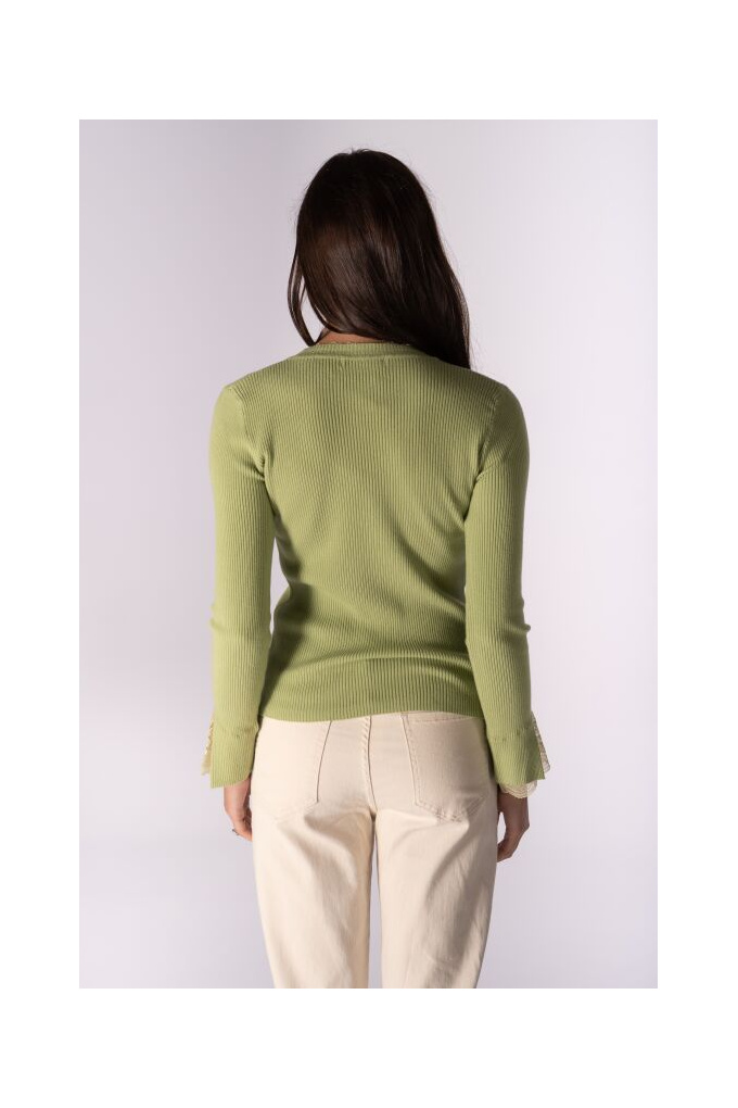 Дамска блуза в светлозелено от фино плетиво с ефектни ръкави