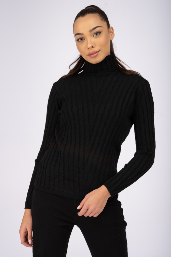 Дамски пуловер с поло яка от фино плетиво в черно
