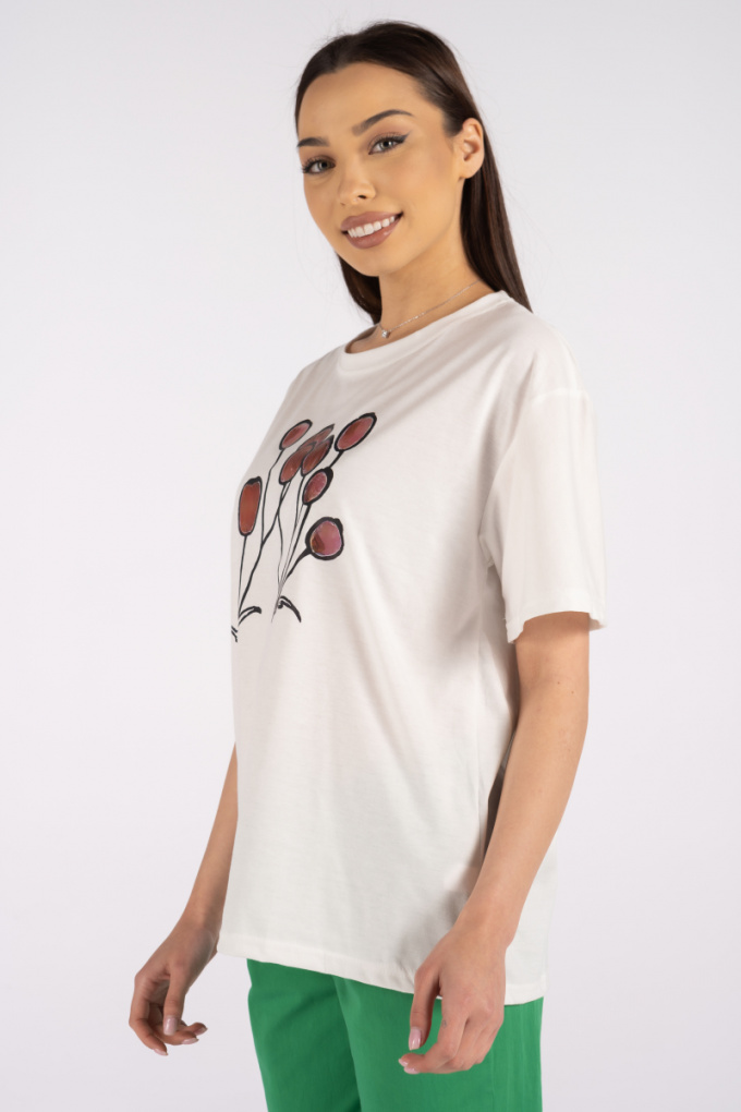 Дамска тениска в бяло с щампа абстрактни кафяви цветя